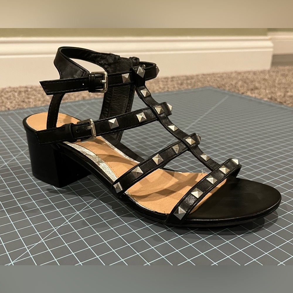Rampage Milty black studded heeled sandal womens size 9